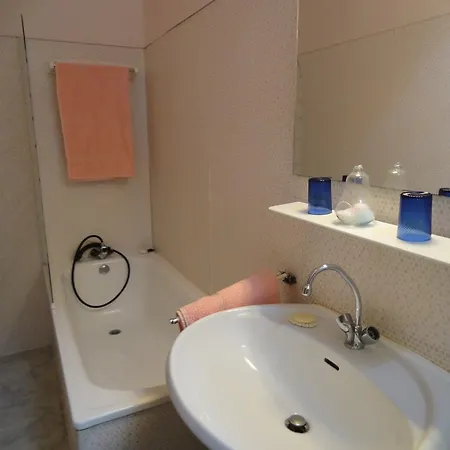 招待所 - Les Pins - 3*